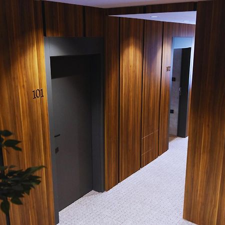 Hotel Solo 127 普里兹伦 外观 照片