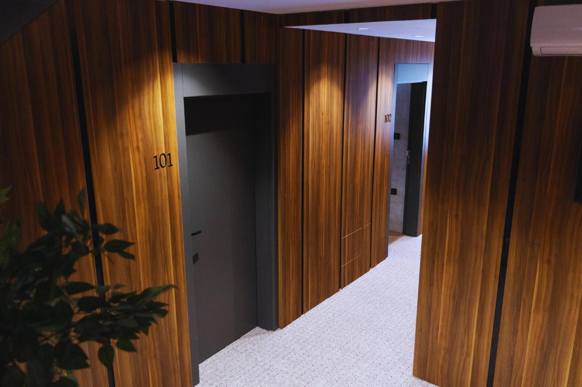 Hotel Solo 127 普里兹伦 外观 照片