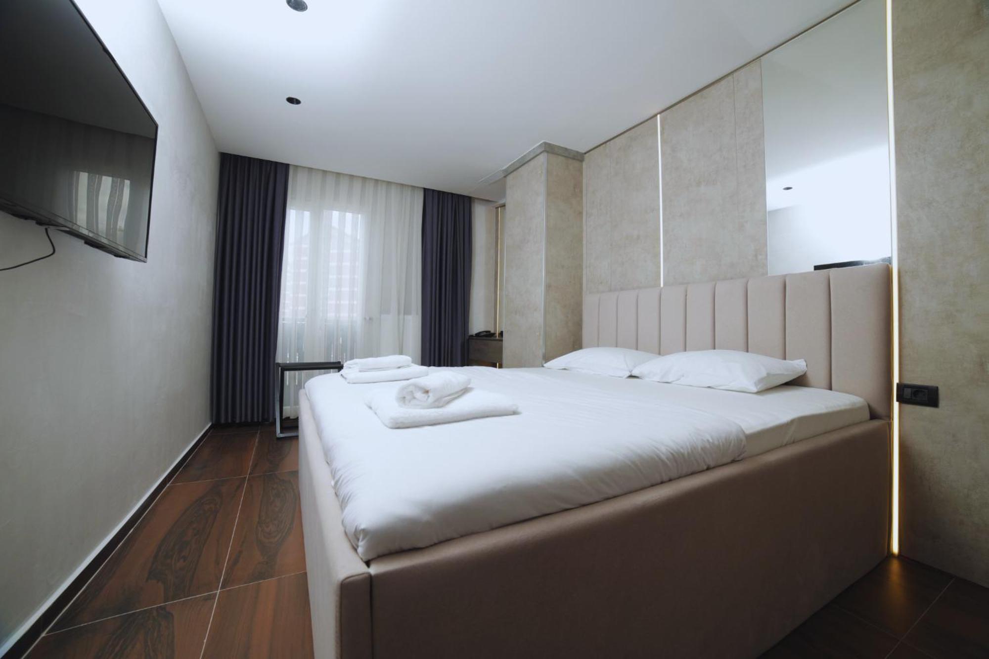 Hotel Solo 127 普里兹伦 外观 照片
